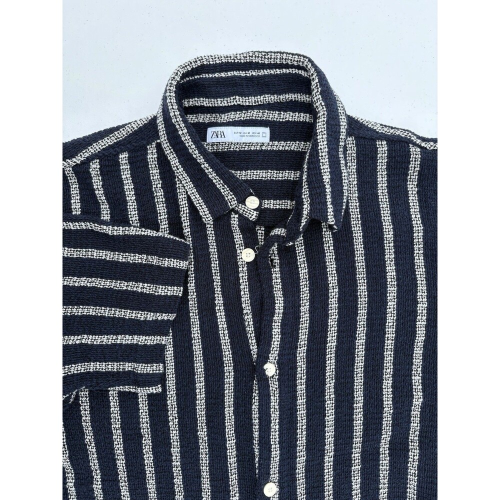 Zara Crochet Mesh Knit Shirt Men’s Size Medium Blue White Stripe Camp Collar